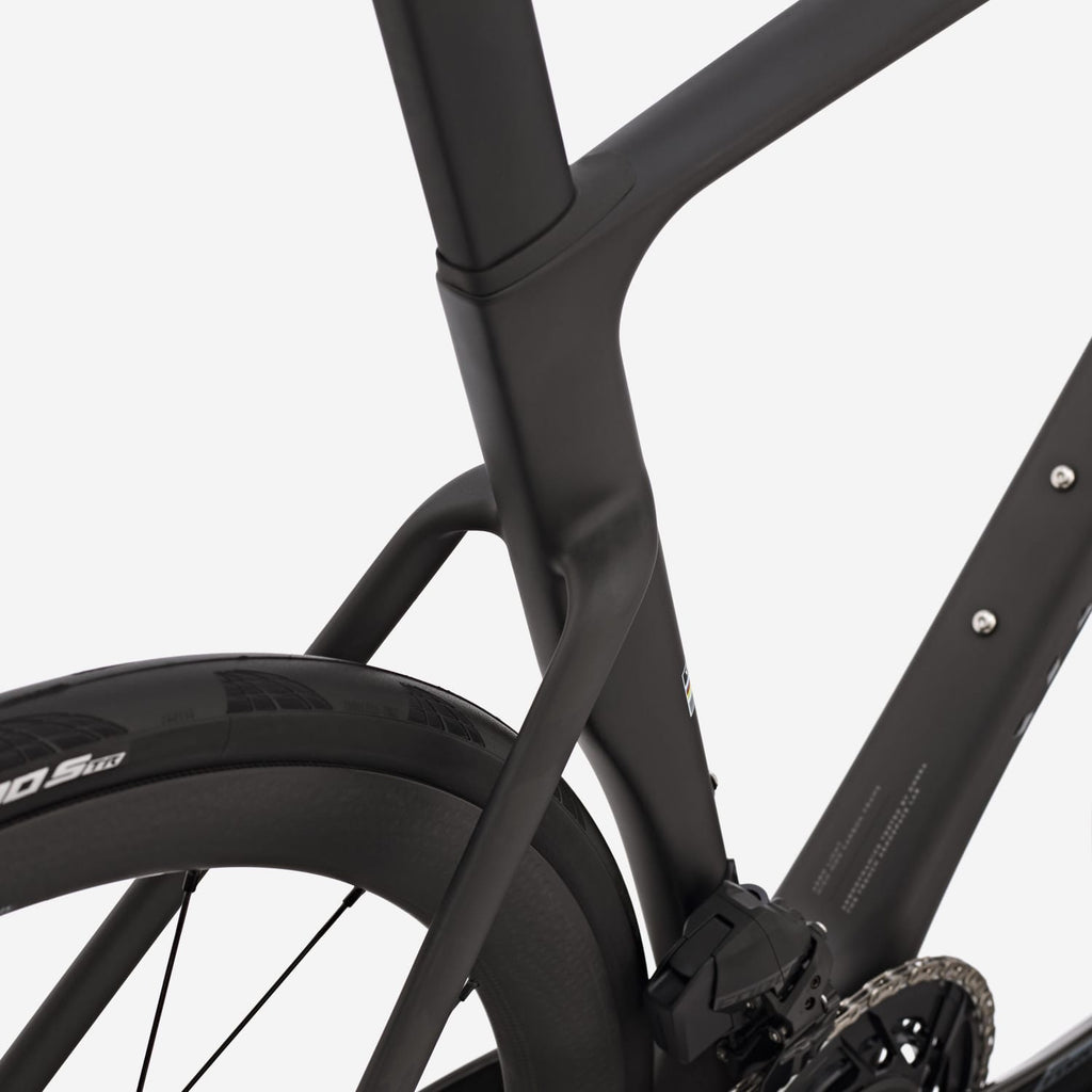 Van Rysel RCR-R Pro SRAM Force AXS E1